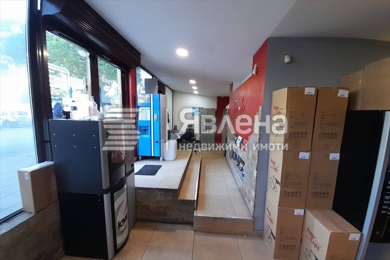 Продава се Магазин в Пловдив, Мараша - 258 кв.м за 966 €/кв.м - Снимка #1