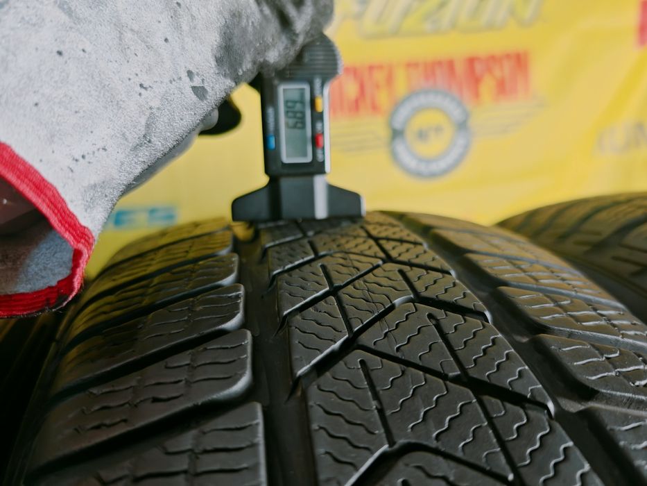225/50R18 Pirelli run flat steluță