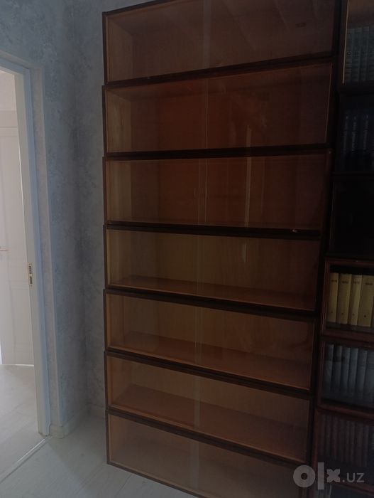 Продаются книжные полки.