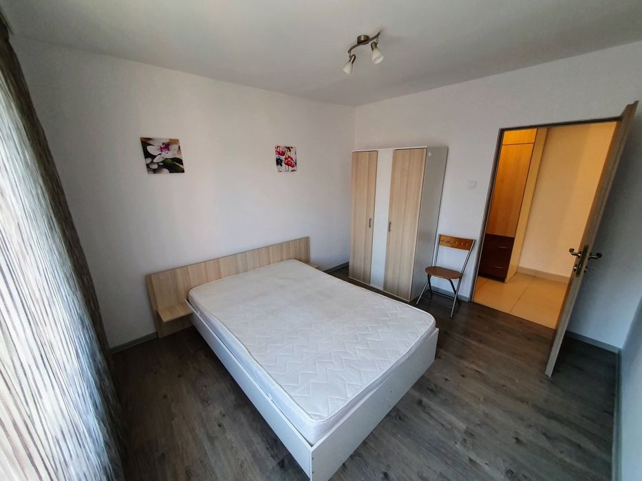 Inchiriez apartament 3 camere TUDOR