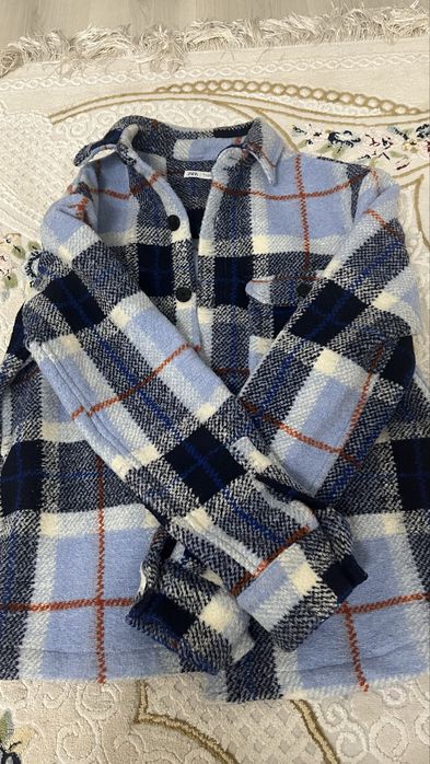 продам ветровку молодежная