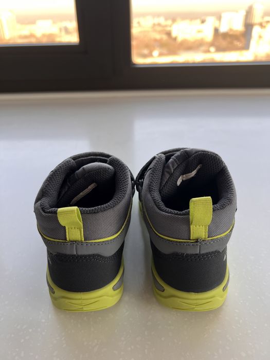 Ботинки осенние, непромокаемые