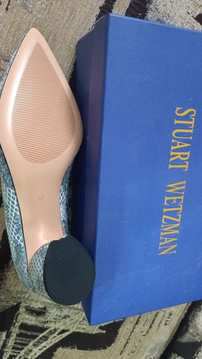 Новые женские туфли