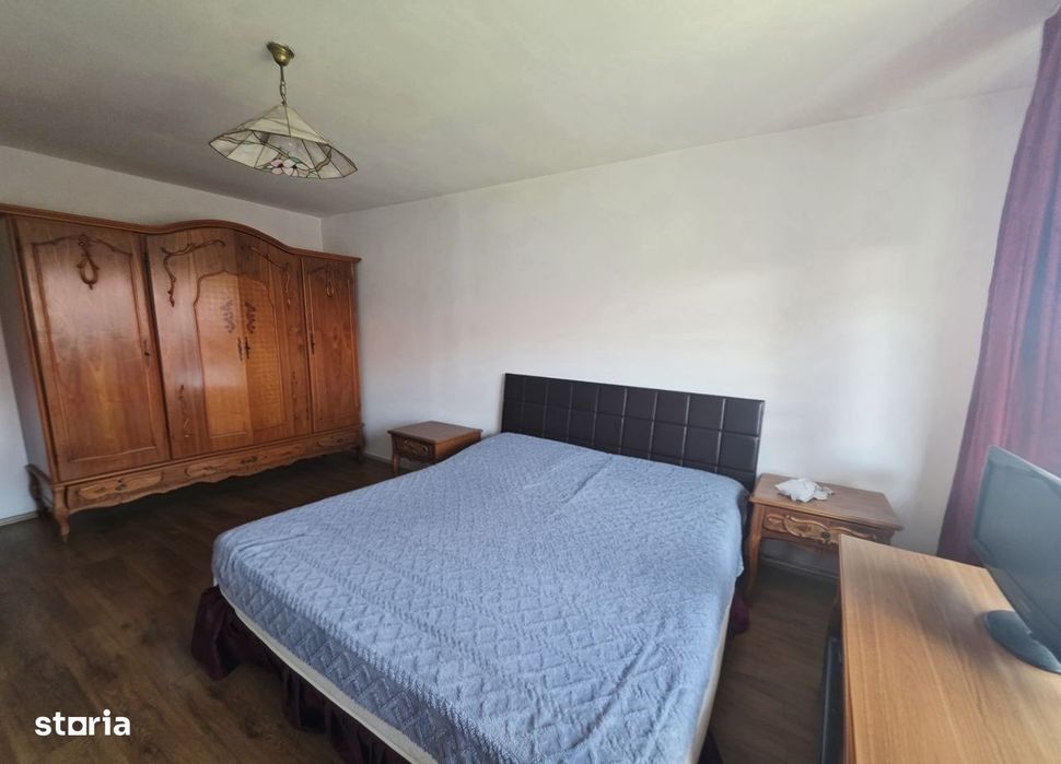 Vand apartament 2 camere decomandat Racadau cu beci si parcare
