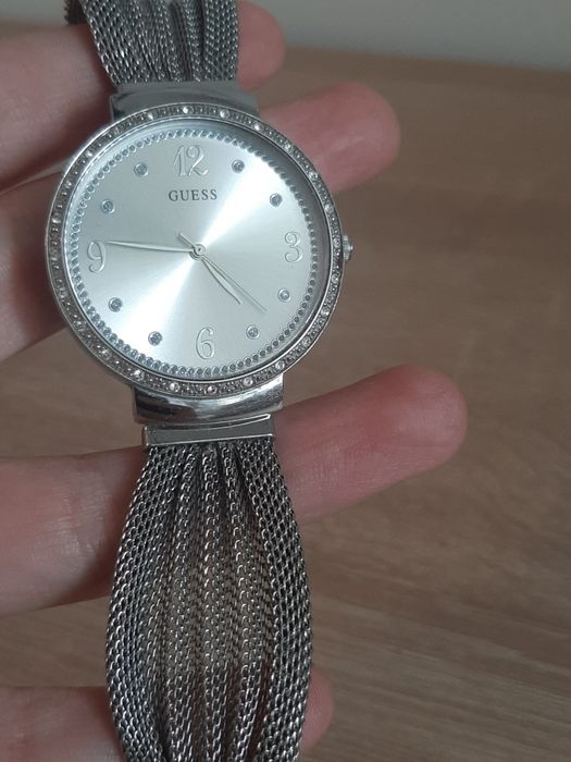 Ceas Damă GUESS Chiffon Silver W1083L1 Original – Argintiu cu Cristale