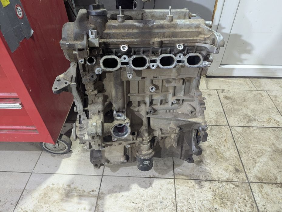 Продам двигатель Тоета Ярис