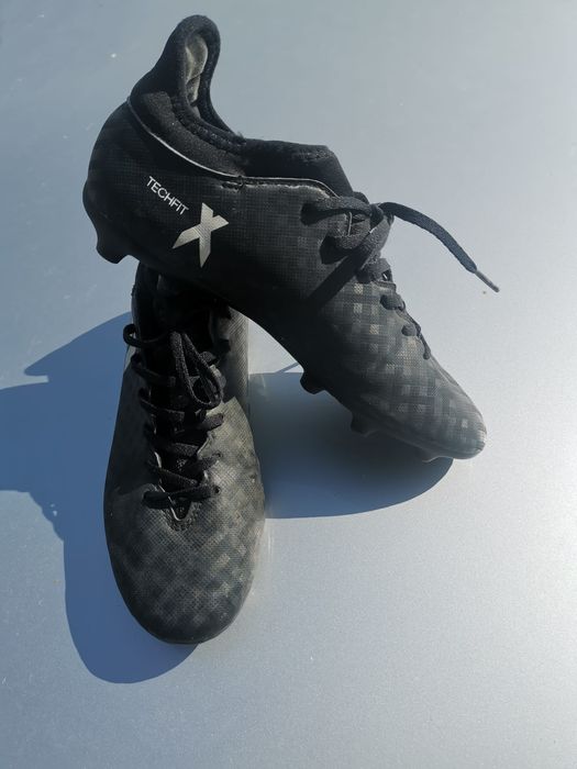 Papuci de fotbal adidas