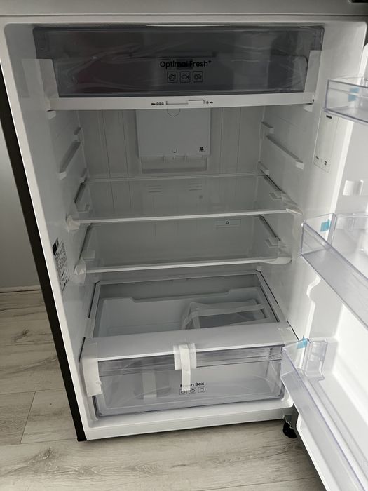 Хладилник с горен фризер SAMSUNG RT38CG6624S9EO
