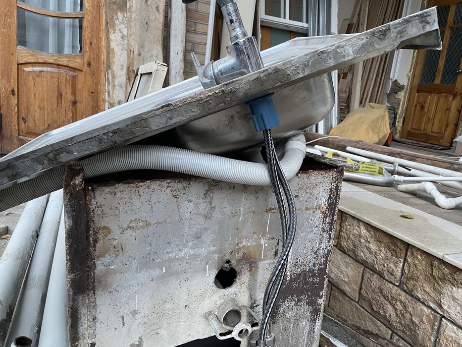 Раковина кухняга смисителлари билан калория фирмаси