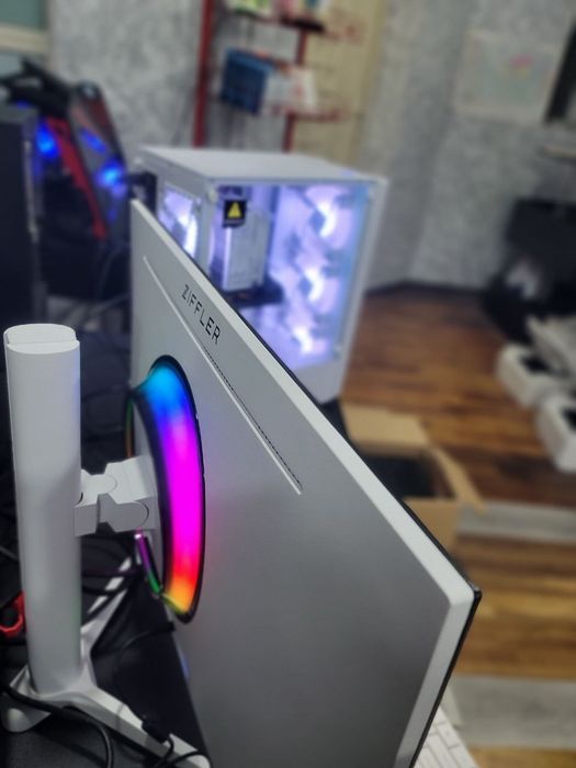 27 Dyum Monitor i5 12400F RTX 2060 16 gb Operativka 1 TB HDD RGB Case