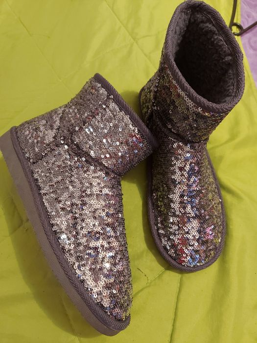 Ghete damă argintiu mărimea 38