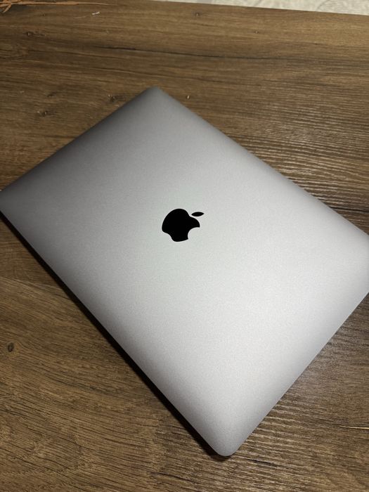 Macbook M1 Pro 2020 8/256 | FULL BOX