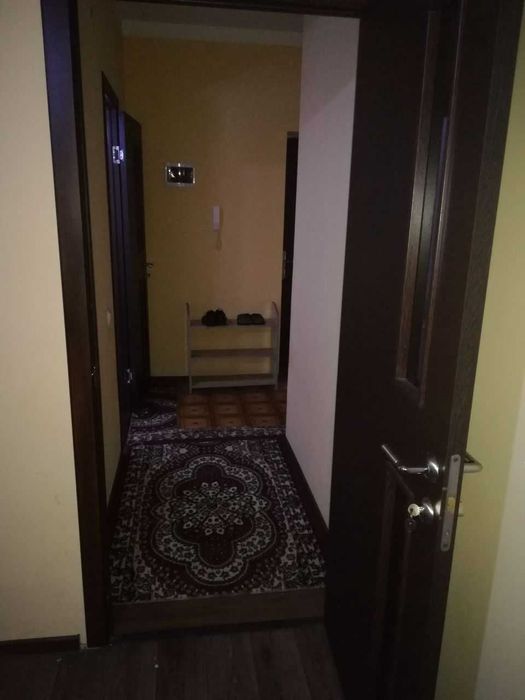 2 Хонали квартира тезда сотилади. ОР.Р 7 микр.н