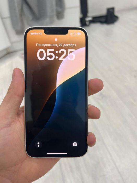 iPhone 14 256гб АКБ 77