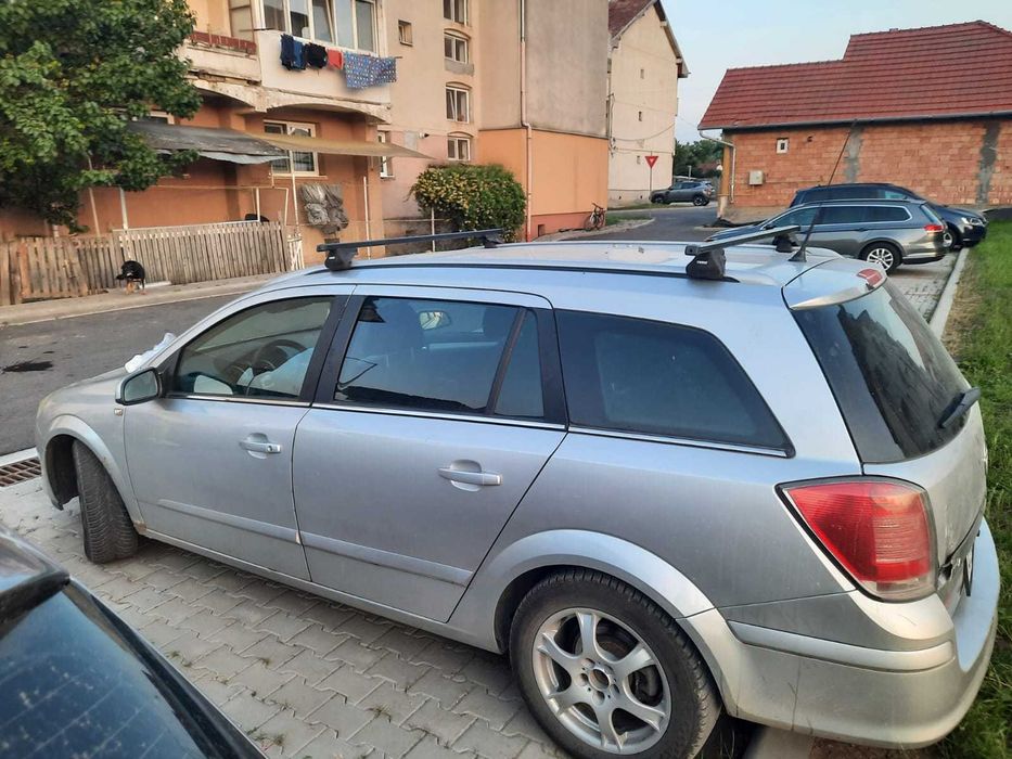 Vand Opel pentru dezmembrari