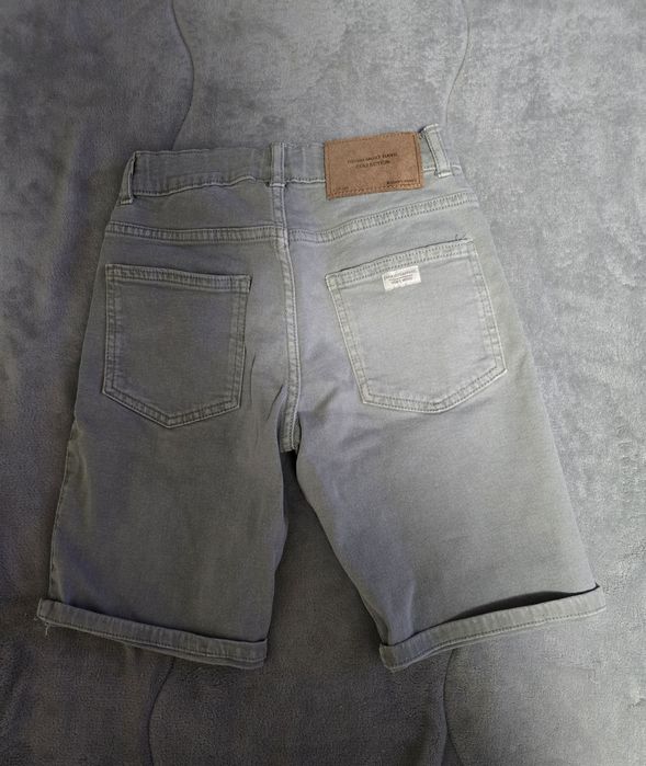 Къси дънкови панталнки Zara и тениска 134/140см
