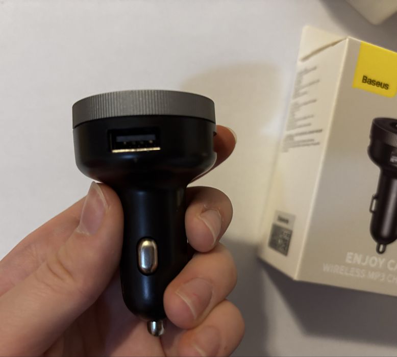 Wireless Mp3 charger Baseus
