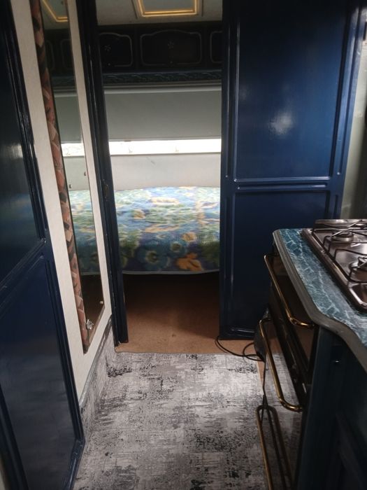 Продавам английска двуосна каравана AVONDALE Land Ranger 6,5