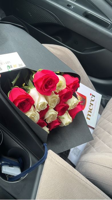 Цветы розы метровые