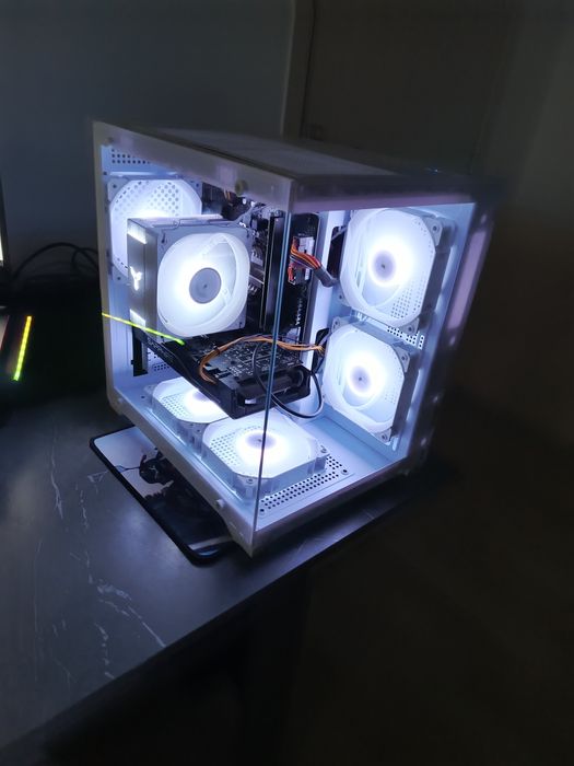 i3 10100, DDR4 16GB, SSD M.2 512gb