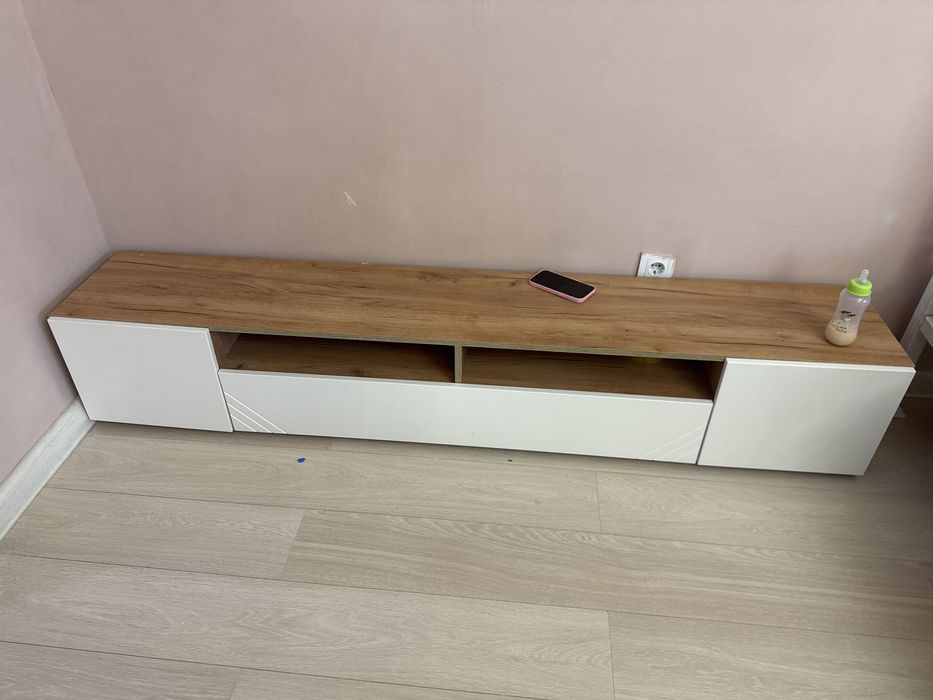 Шкафчик под телевизор