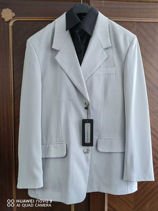 Мъжки костюм нов и риза