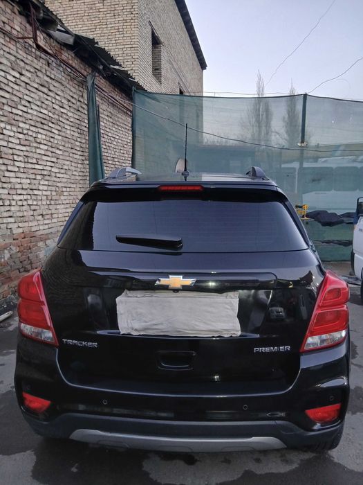 Tracker 1 premier