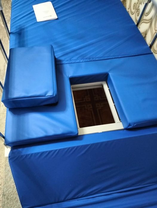 Медицинская кровать