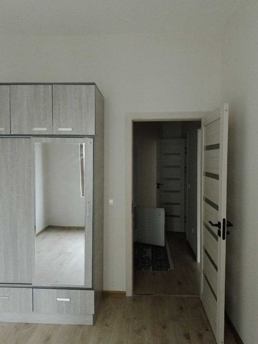 Новостройкадан манзарадан 2 хонали уй сотилади.