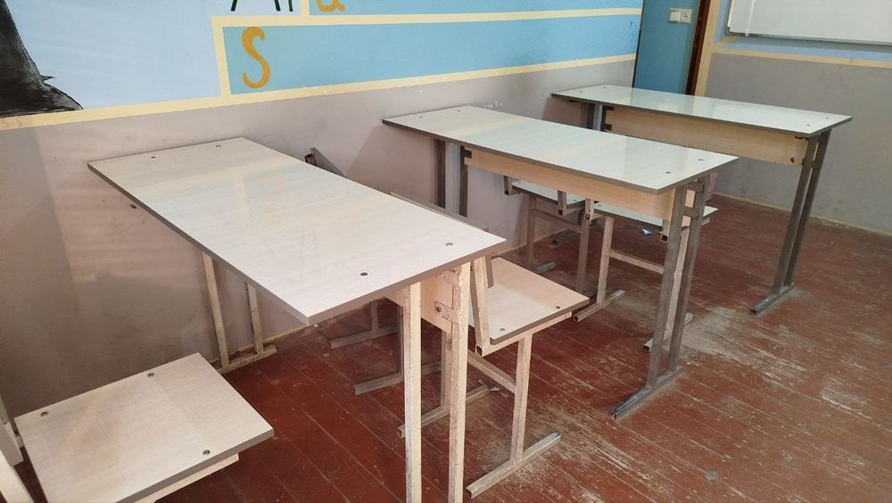 Parta stullar sotiladi