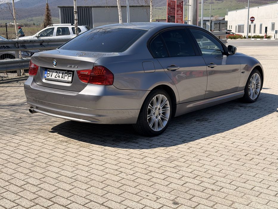 BMW E90 318d facelift