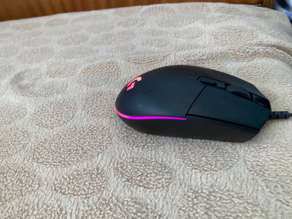 Геймърска мишка Logitech G203