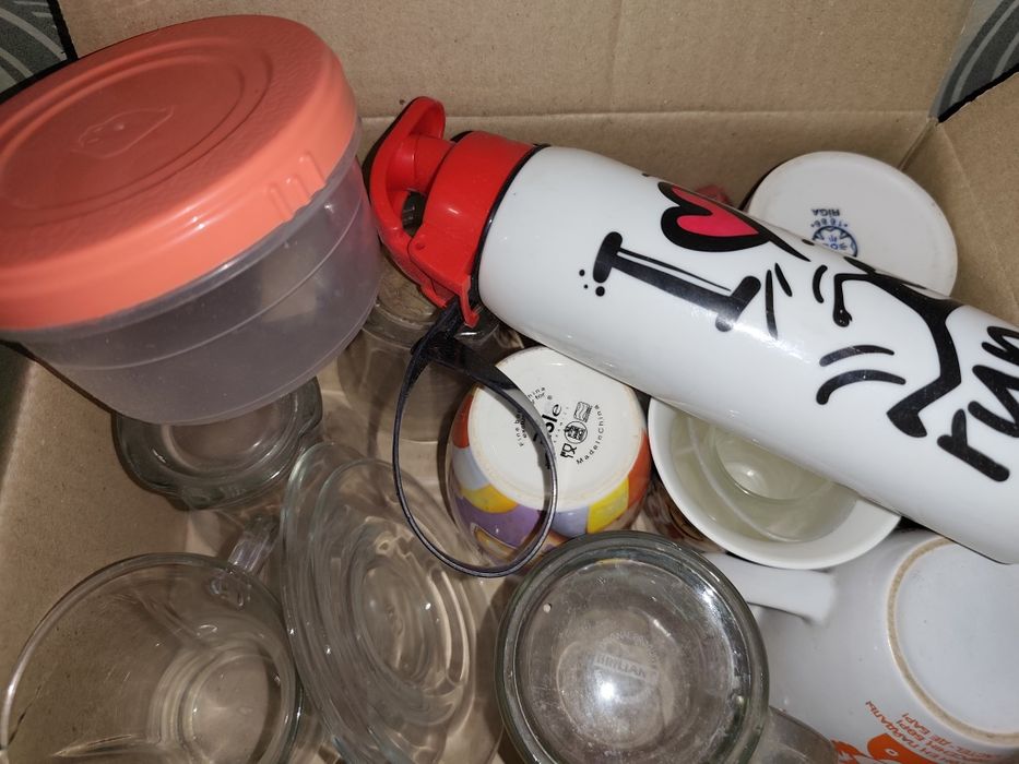 Цена за всё вместе Чайник, кастрюля, посуда