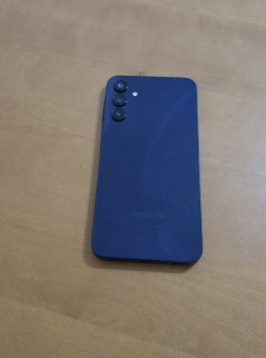 De vânzare Samsung A15 128GB + HUSĂ