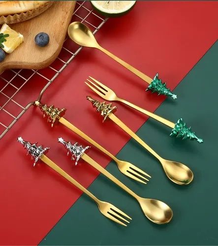 Акция!!! Продаётся новогодний набор чайных