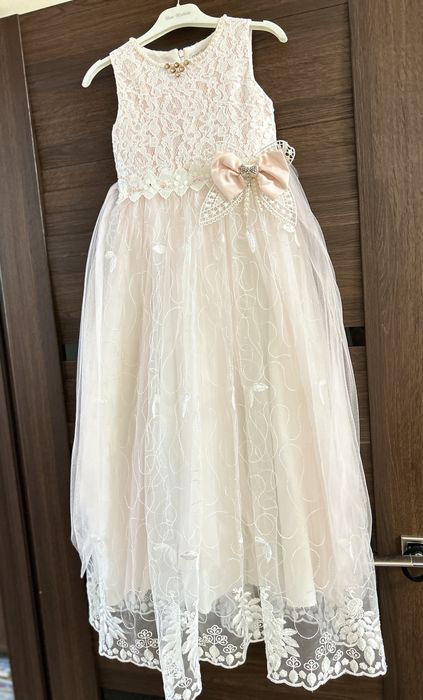 Платье нарядное