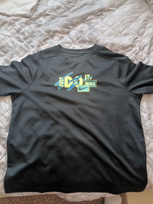 Черна тениска nike