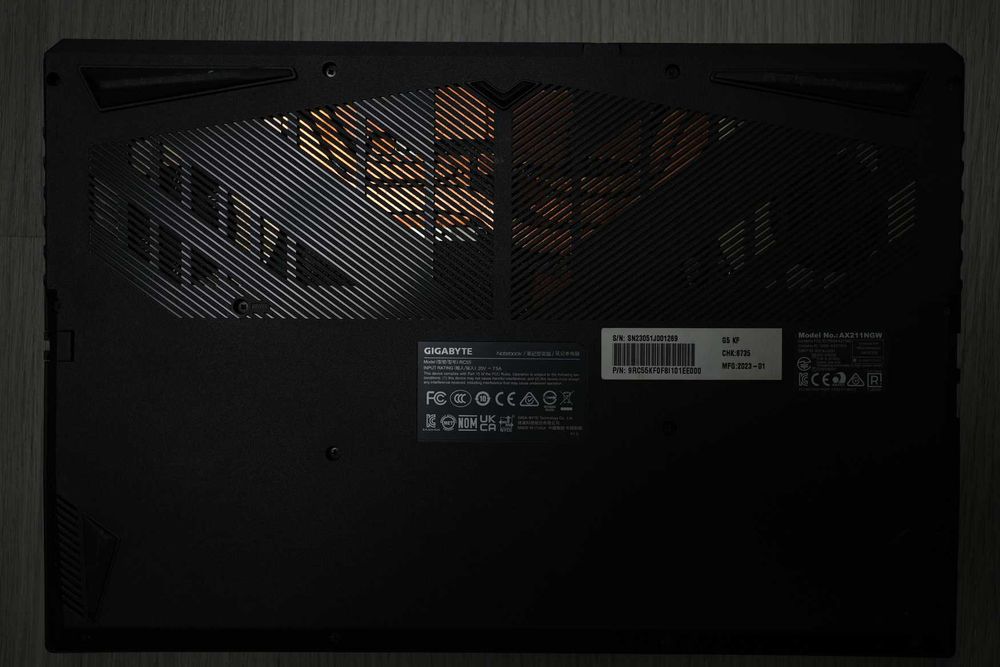 Laptop GIGABYTE G5 KF - i5-12500H / RTX 4060 / 16GB RAM / 1.5 TB Stocare