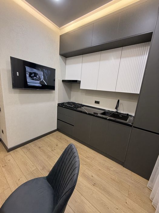 Arenda BI Group Botanika Saroyi