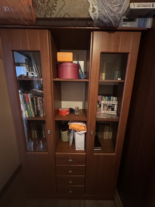 Книжный шкаф для детской