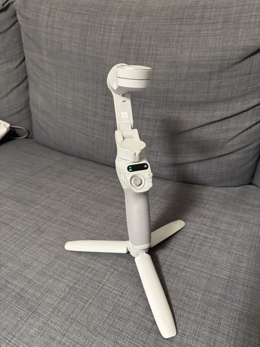 DJI Osmo Mobile SE nou full box