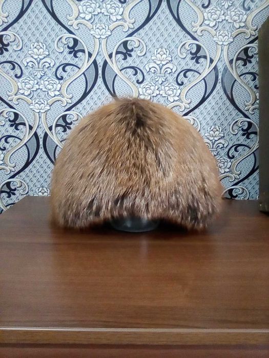 Женская шапка б/у. в хорошем состоянии.