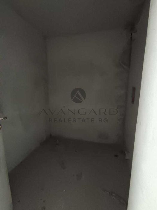 Продава се Тристаен апартамент в Пловдив, Център - 115 кв.м за 1475 €/кв.м - Снимка #4