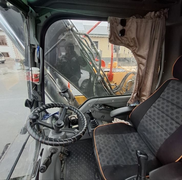 Ekskavator VOLVO 145