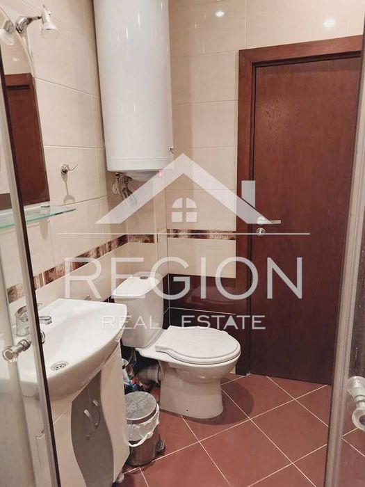 Дава се под наем Тристаен апартамент в Варна, Център - 89 кв.м за 850 € - Снимка #11