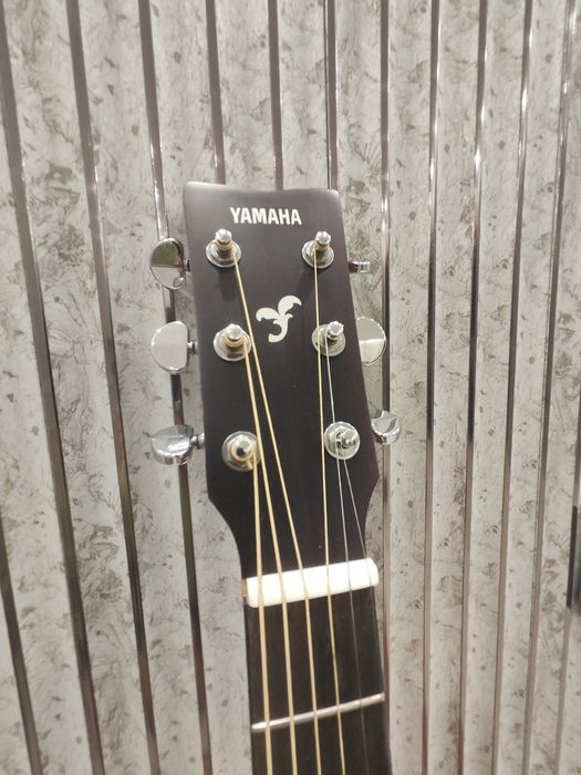 Акустическая гитара Yamaha FG800M