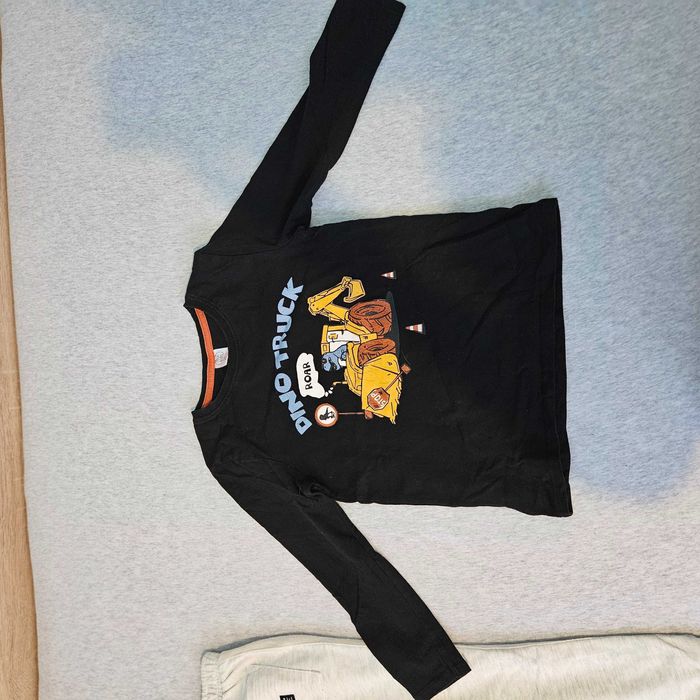 Лот дрешки за 6 години