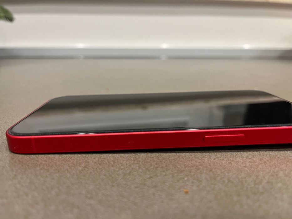 iPhone 14 red 128 Gb