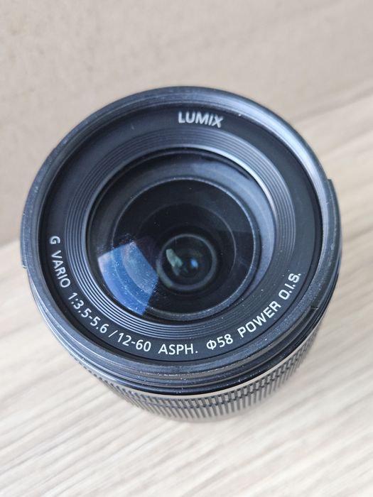 Обектив Panasonic Lumix G 12-60mm,f/3.5-5.6/Power O.I.S.
