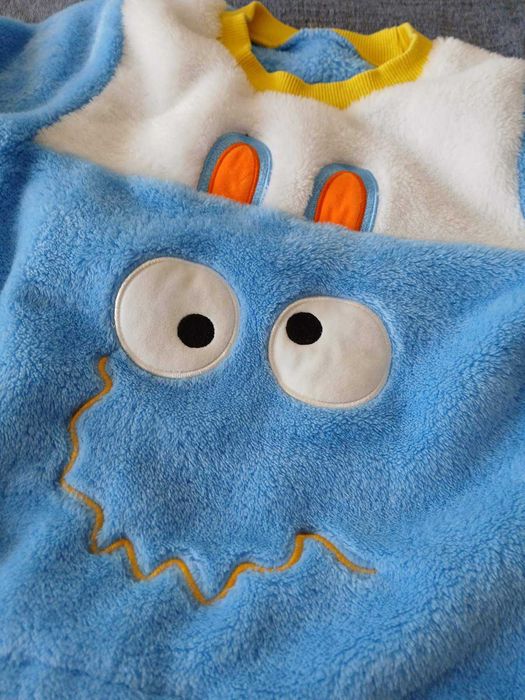 Зимна пижама 110см / 5 години - НОВА